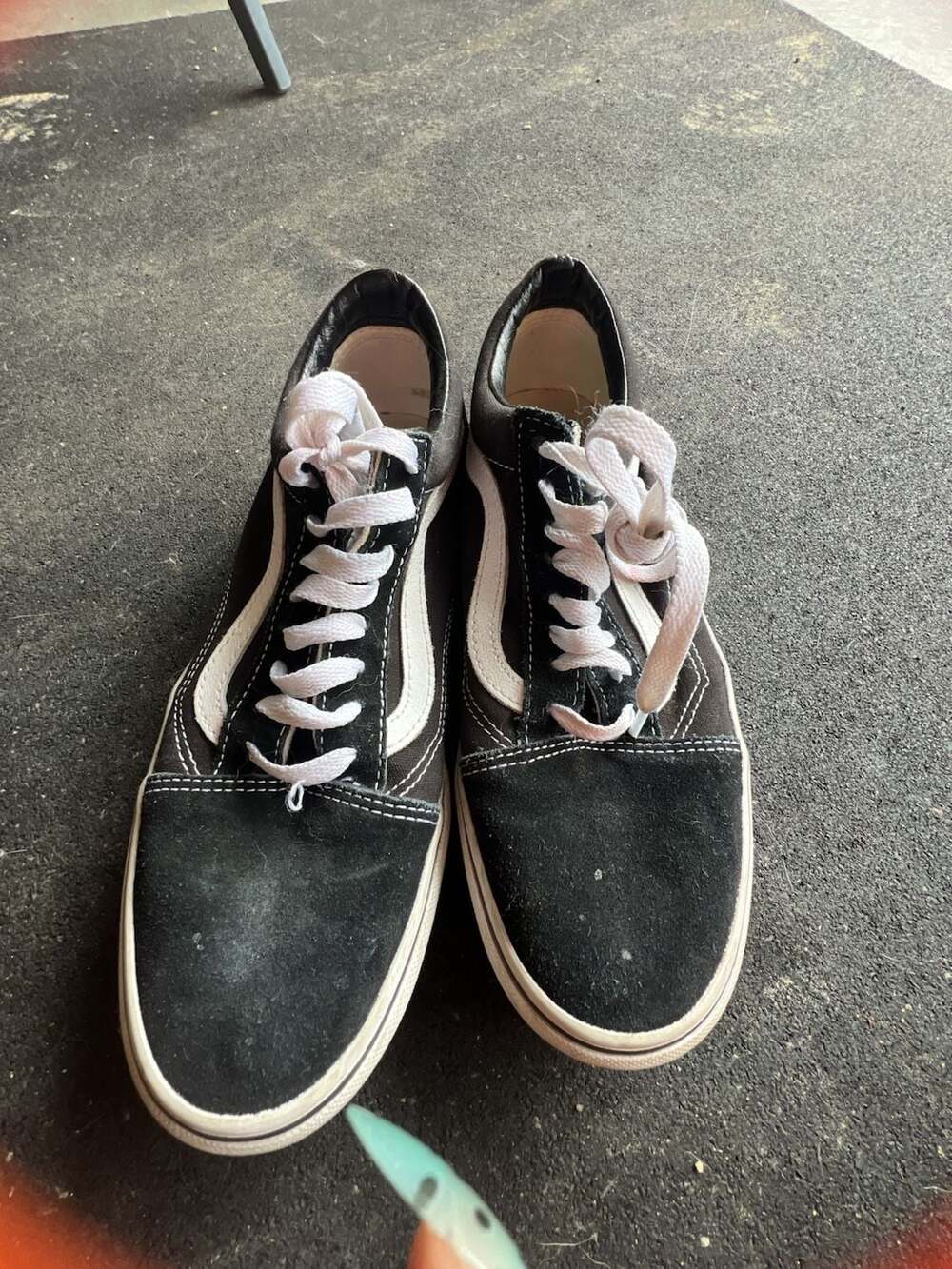Vans Old Skool Black White Skate Shoes US Men 7.5 / US Women 9.0